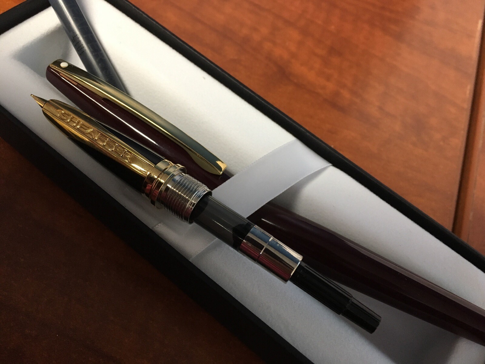 Sheaffer Taranis Stormy Wine “M” Nib Fountain Pen