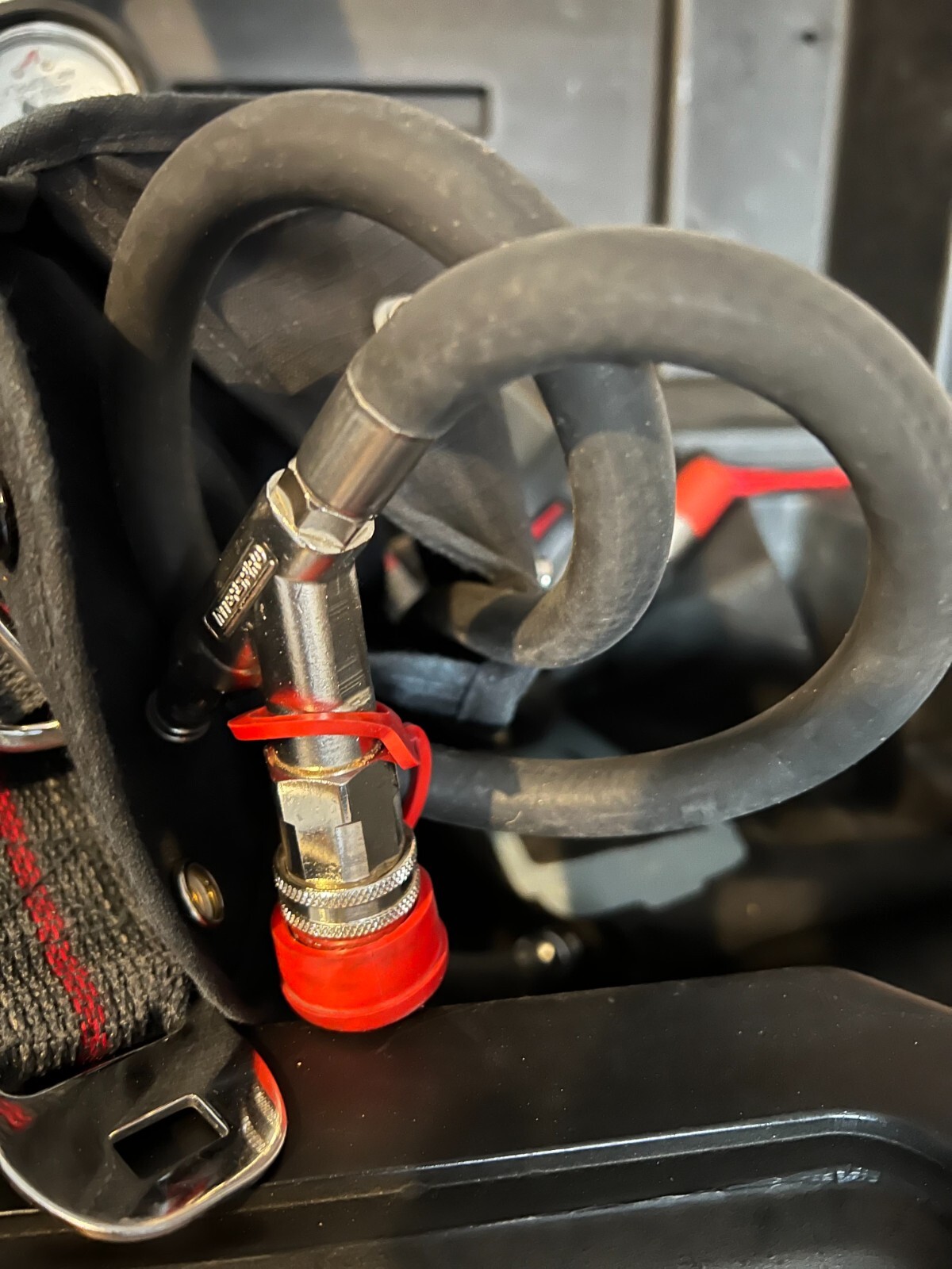 Interspiro CBRN SCBA Set w/ original case [ CYLINDER NOT INCLUDED ]