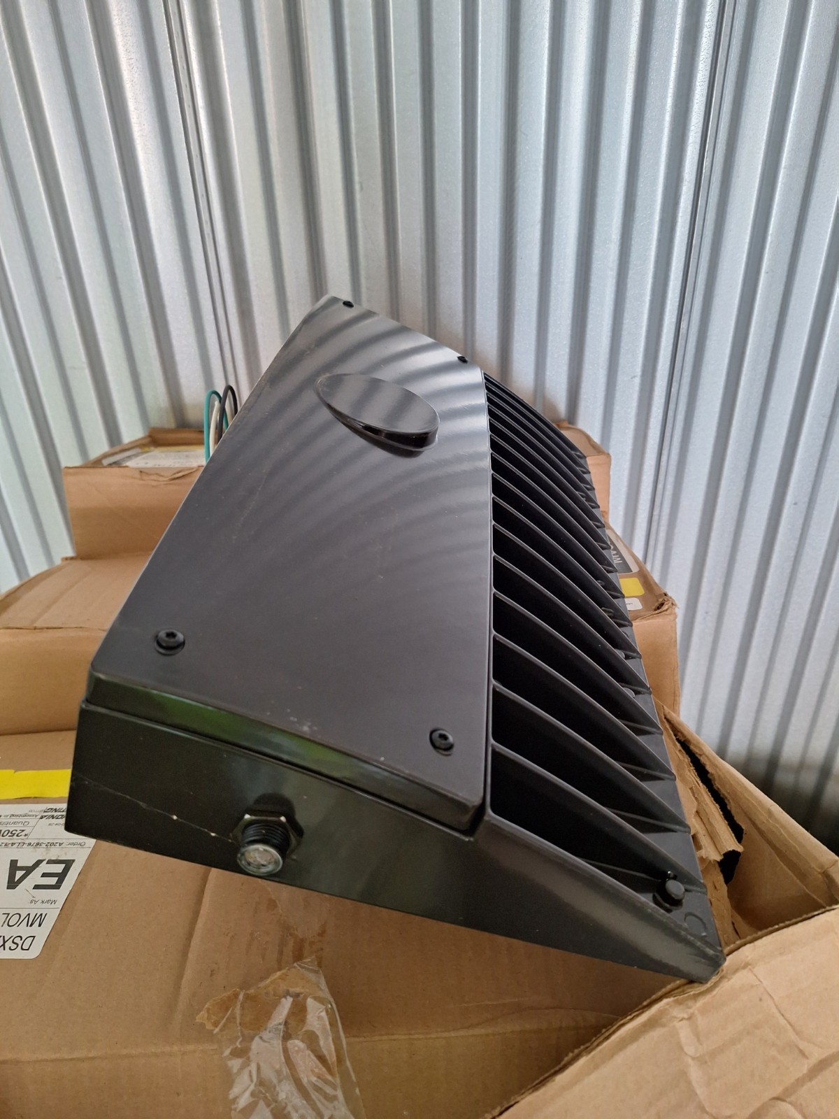 DSXW2 LED 30C 1000 40K T4M 277 PE DDBXD Dark Bronze LED Wall Light