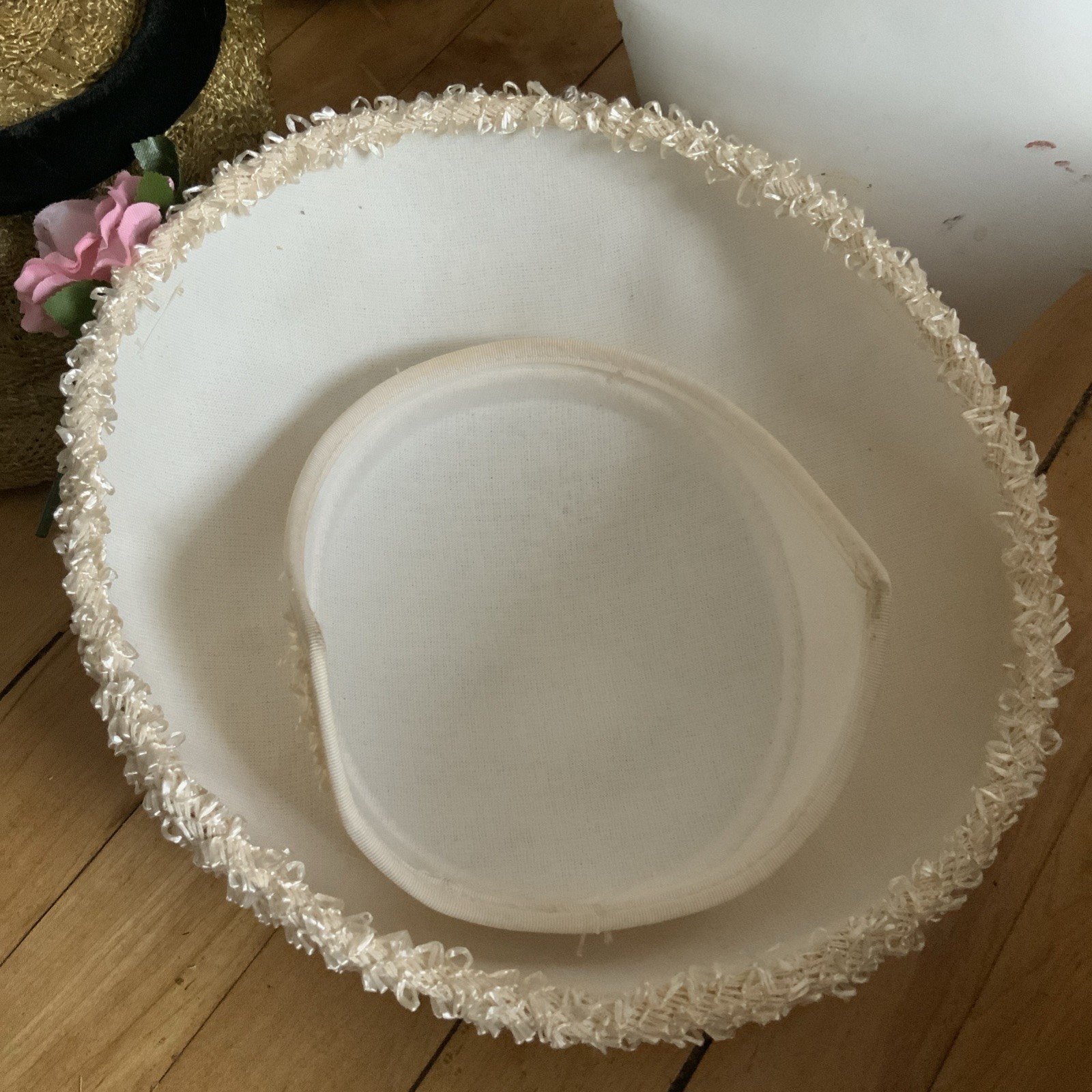 Vintage Wide Saucer Woman’s Hat In Hat! Derby Church