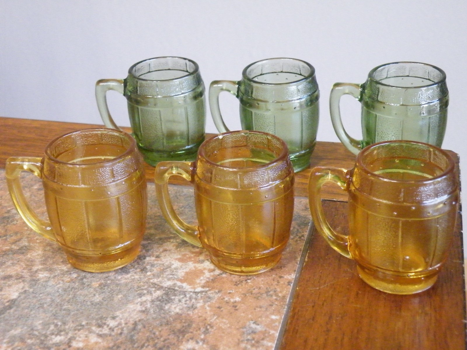 SET of 6 Vintage SHOT GLASS Mini MUGS Barrel Keg Whiskey GREEN & AMBER Free Ship