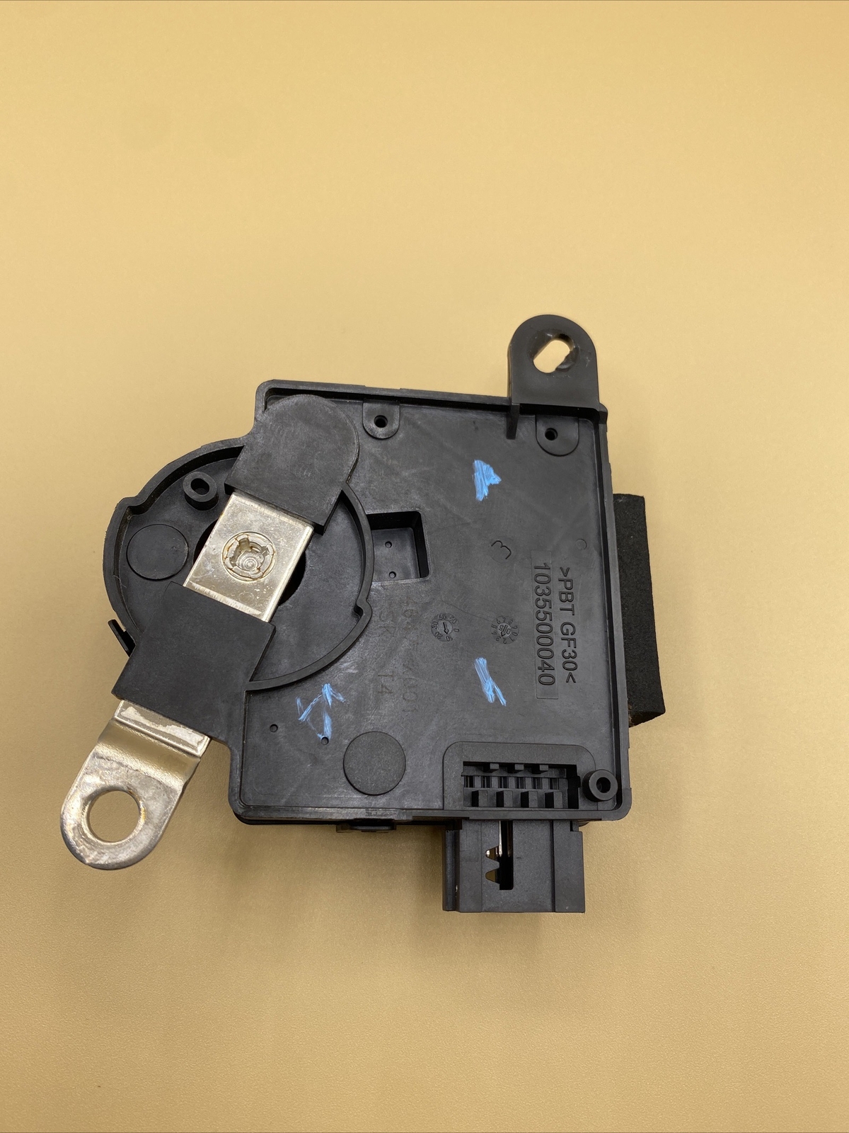 03-07 Mercedes W211 W219 CLS500 E550 CLS500 Trunk Battery Control Module OEM