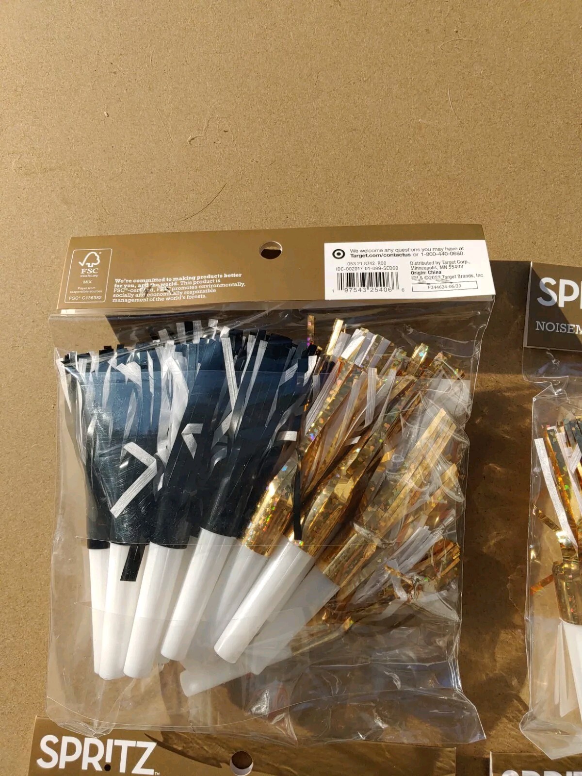 (4) Spritz 20 count Packages Noisemaker Black/ Gold Party Supplies(126)