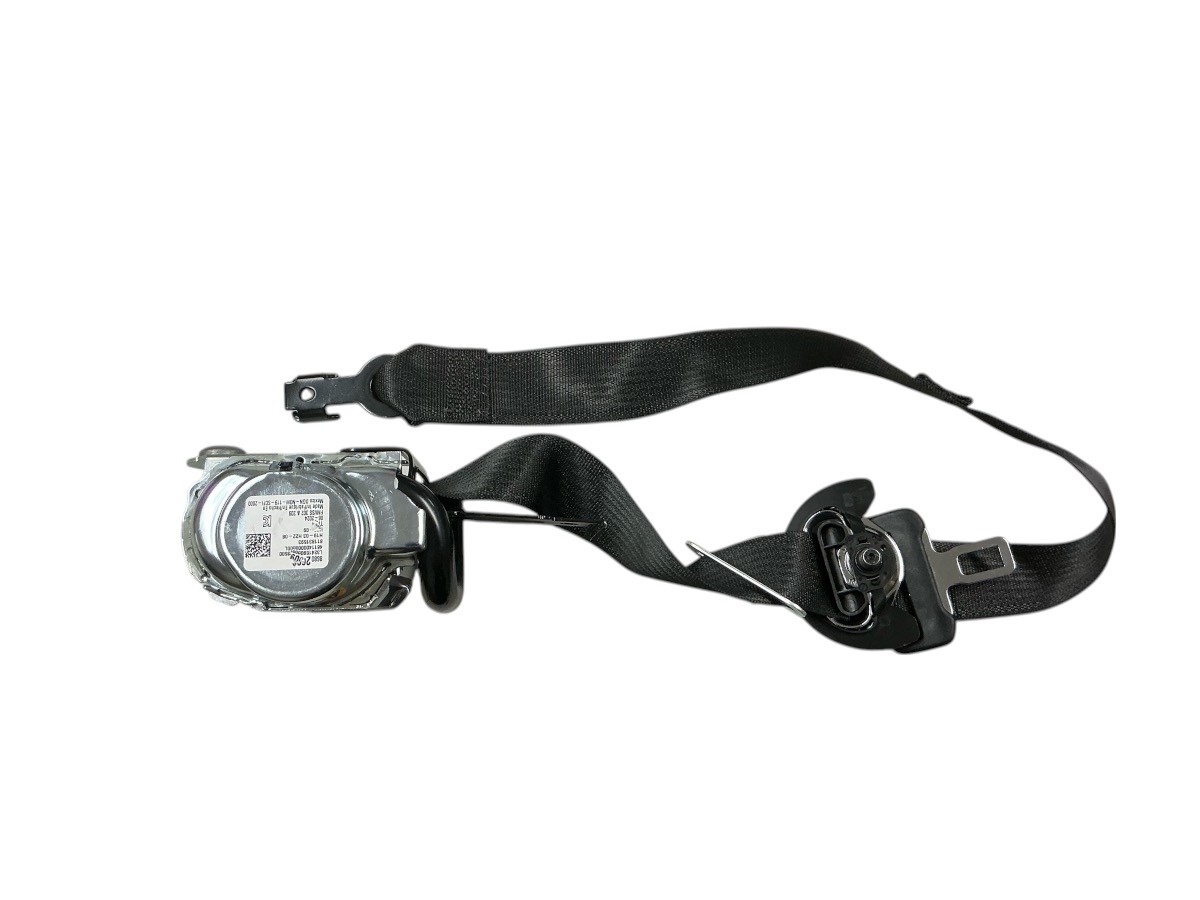 2019 20 21 22 23 2024 Chevy Silverado 1500 front left side seat belt BLACK