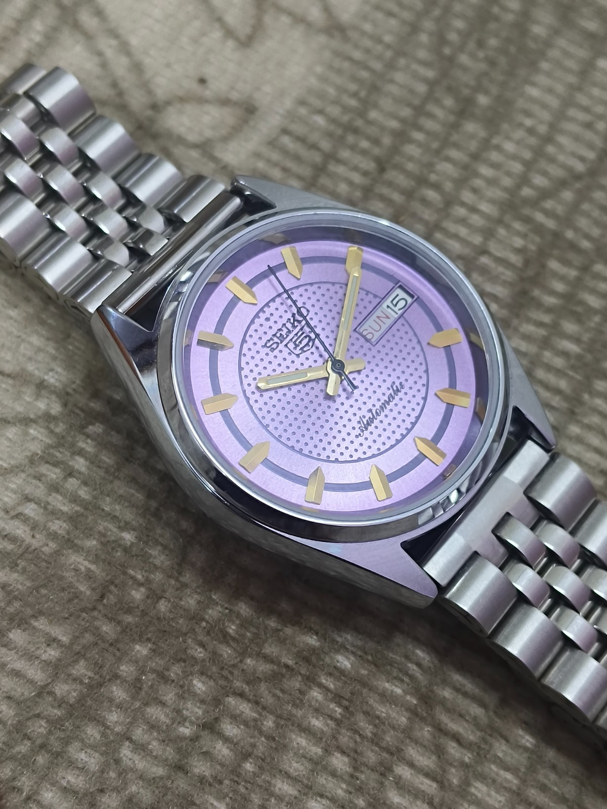 Vintage Seiko 5 Purple Automatic 17 Jewels Day/Date Japan Men's Wrist Watch 6309