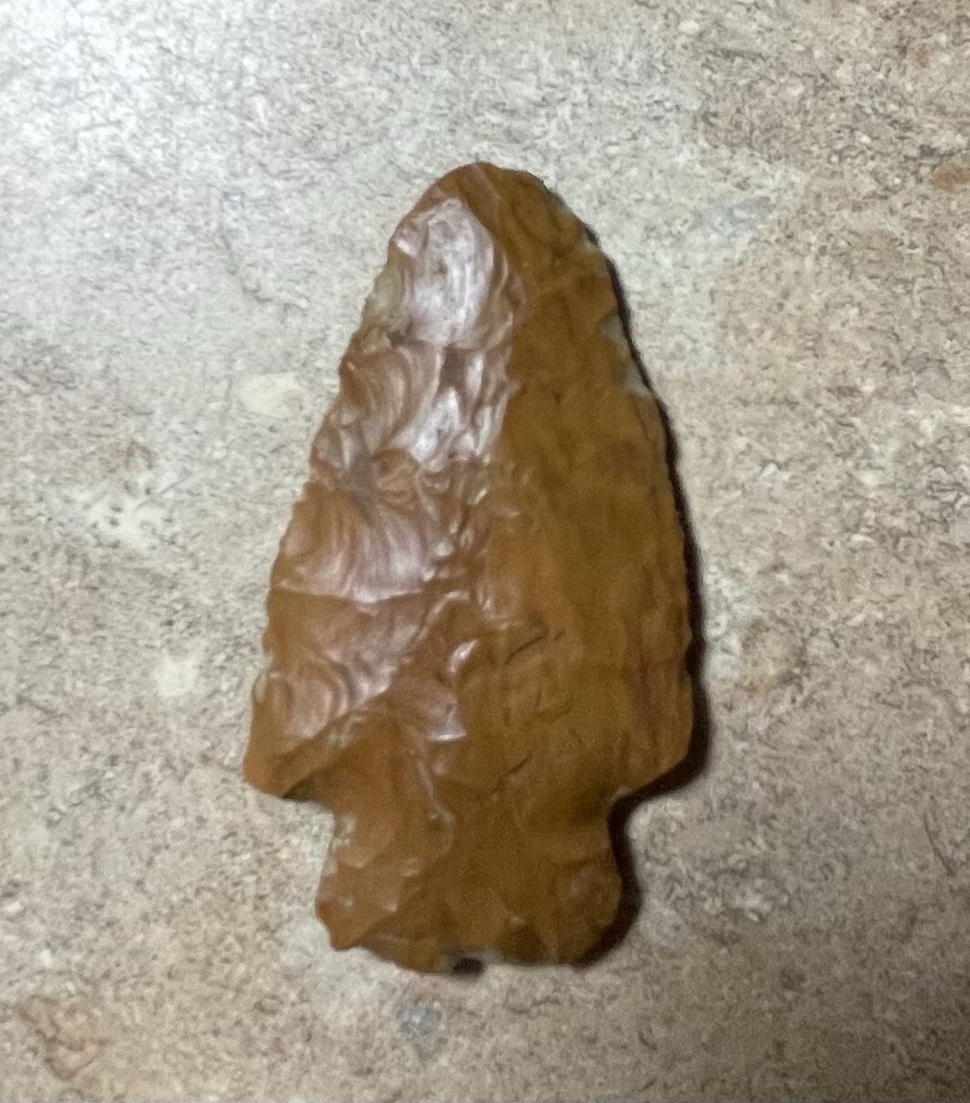 Authentic Native American Missouri Grand Point. 2 5/8. Gold/brown Creek Chert