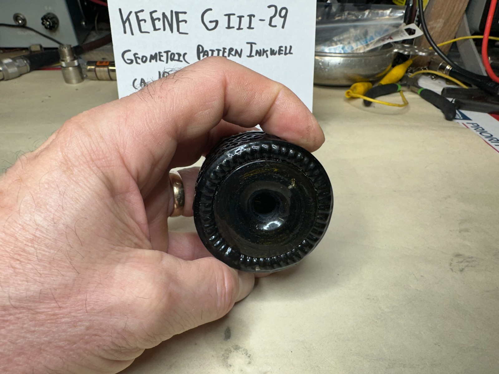 Keene GIII-29 3 Mold Geometric Pattern Inkwell! 1815-1830-ish. Olive Green.