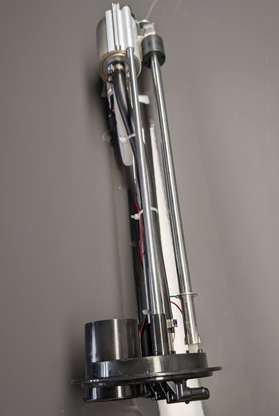 NEW 2002-2006 Harley Davidson VRSC VRod V-Rod Complete Fuel Pump Assembly