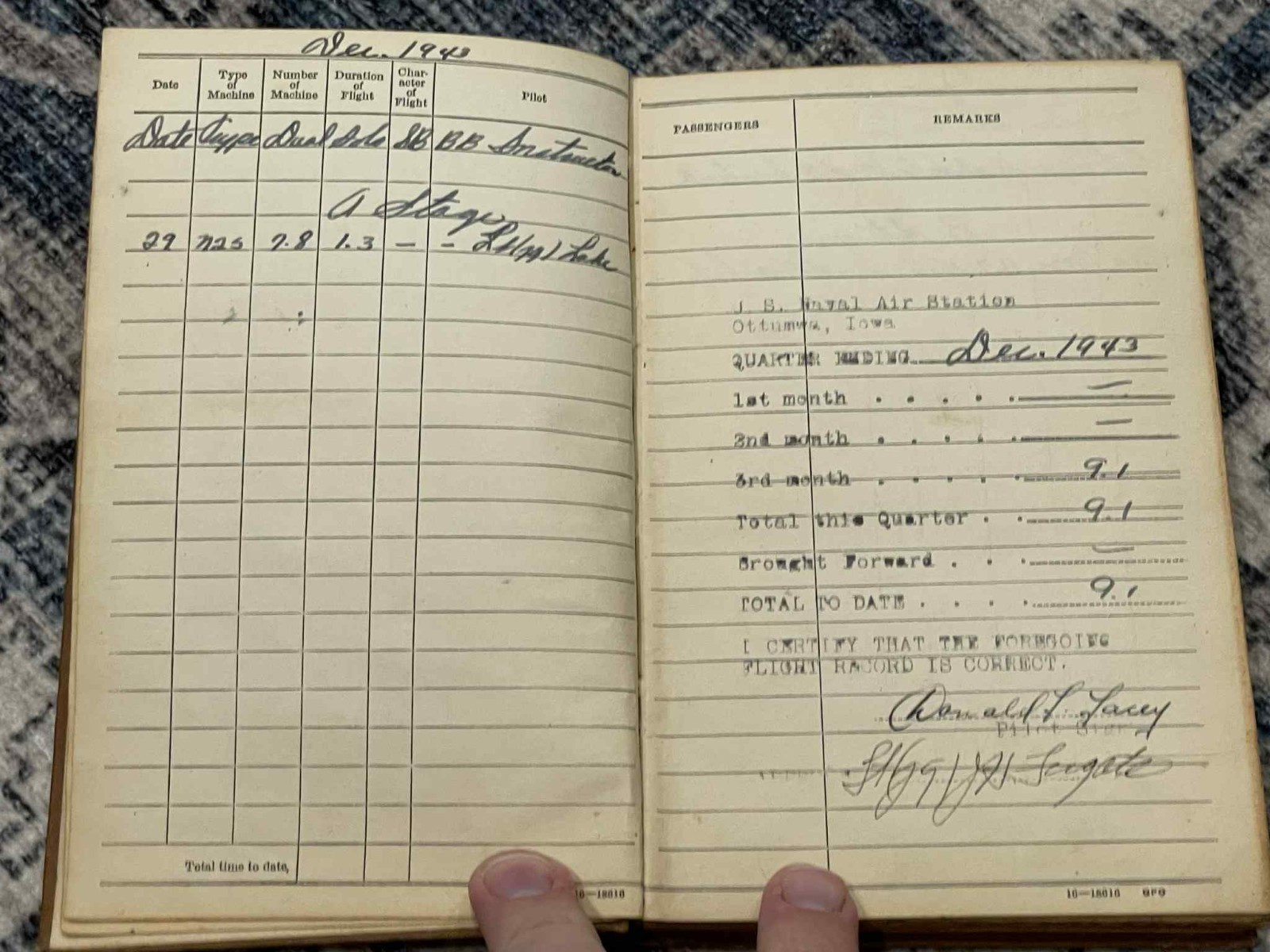 BIG GROUPING to a WW2 WWII USN US Navy Pilot - Donald R. Lacey Books & Documents