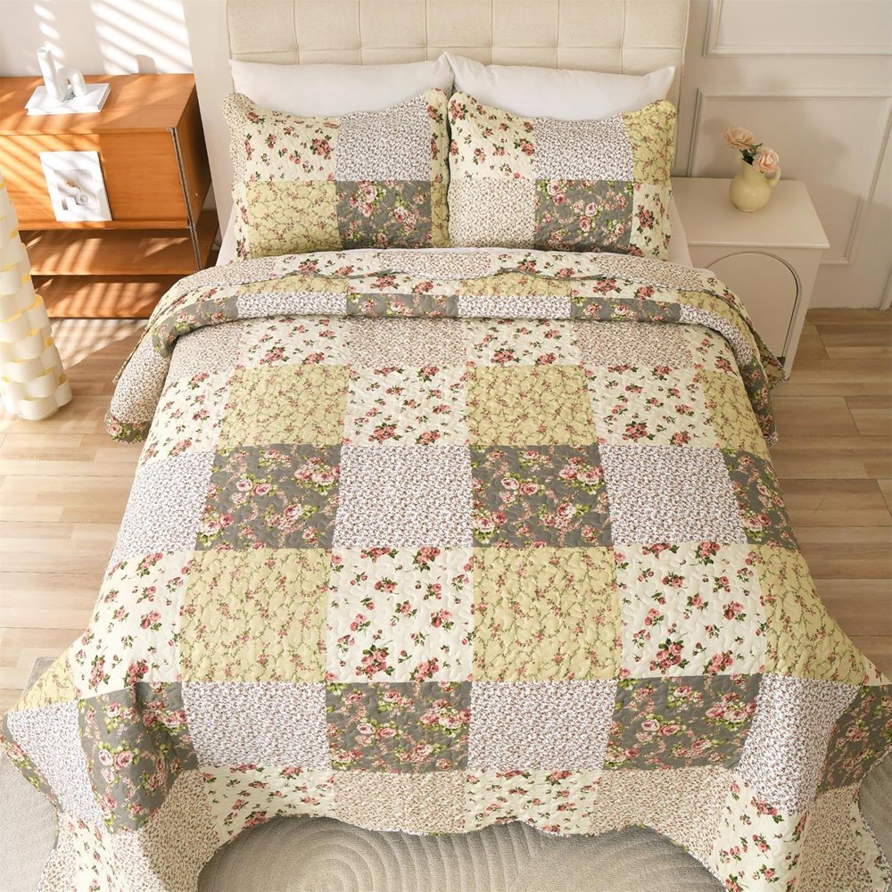 Romantic Patchwork Quilt Set King Size Reversible Bedspread Coverlet All Season
