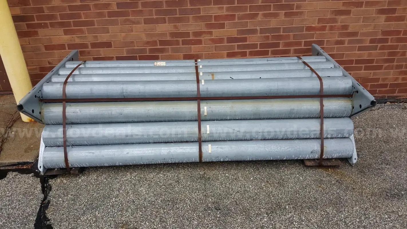 Raido / Wind  steel tower comes with all hardware, NRG  (112 FT) NEW