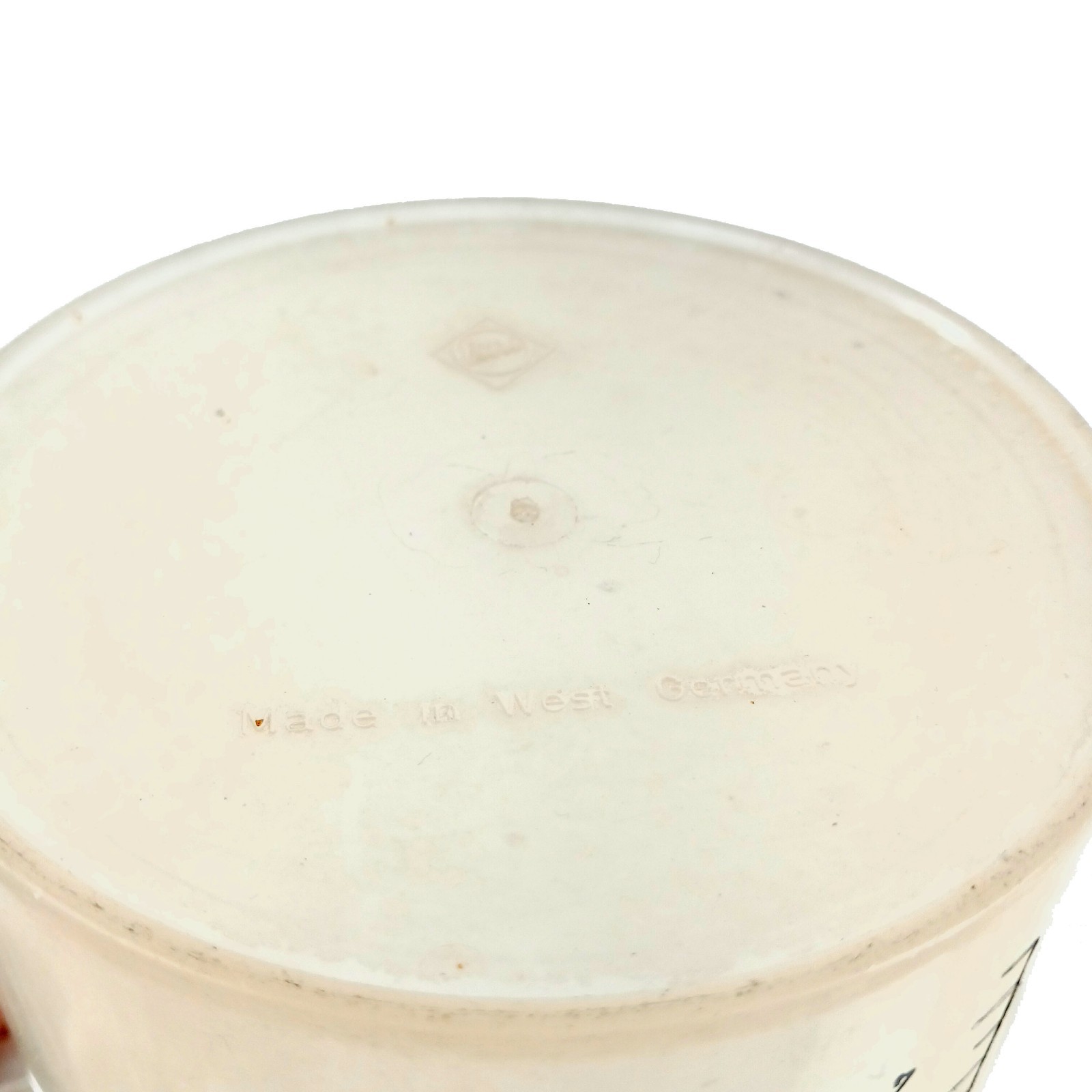 2 Ltr VITRI Heavy Duty Plastic Darkroom Beaker/Pitcher Germany 8" Tall