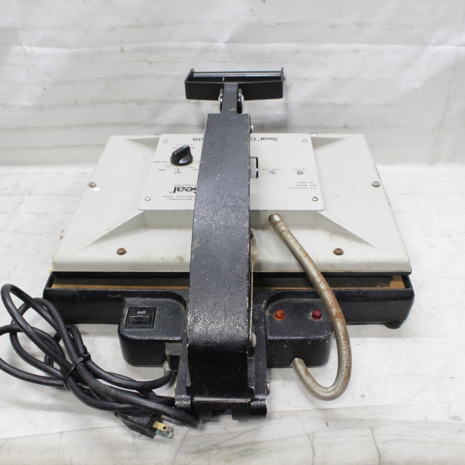 Seal Products - Seal Compress 110S Dry Mounting Laminating Press 15" x 12"