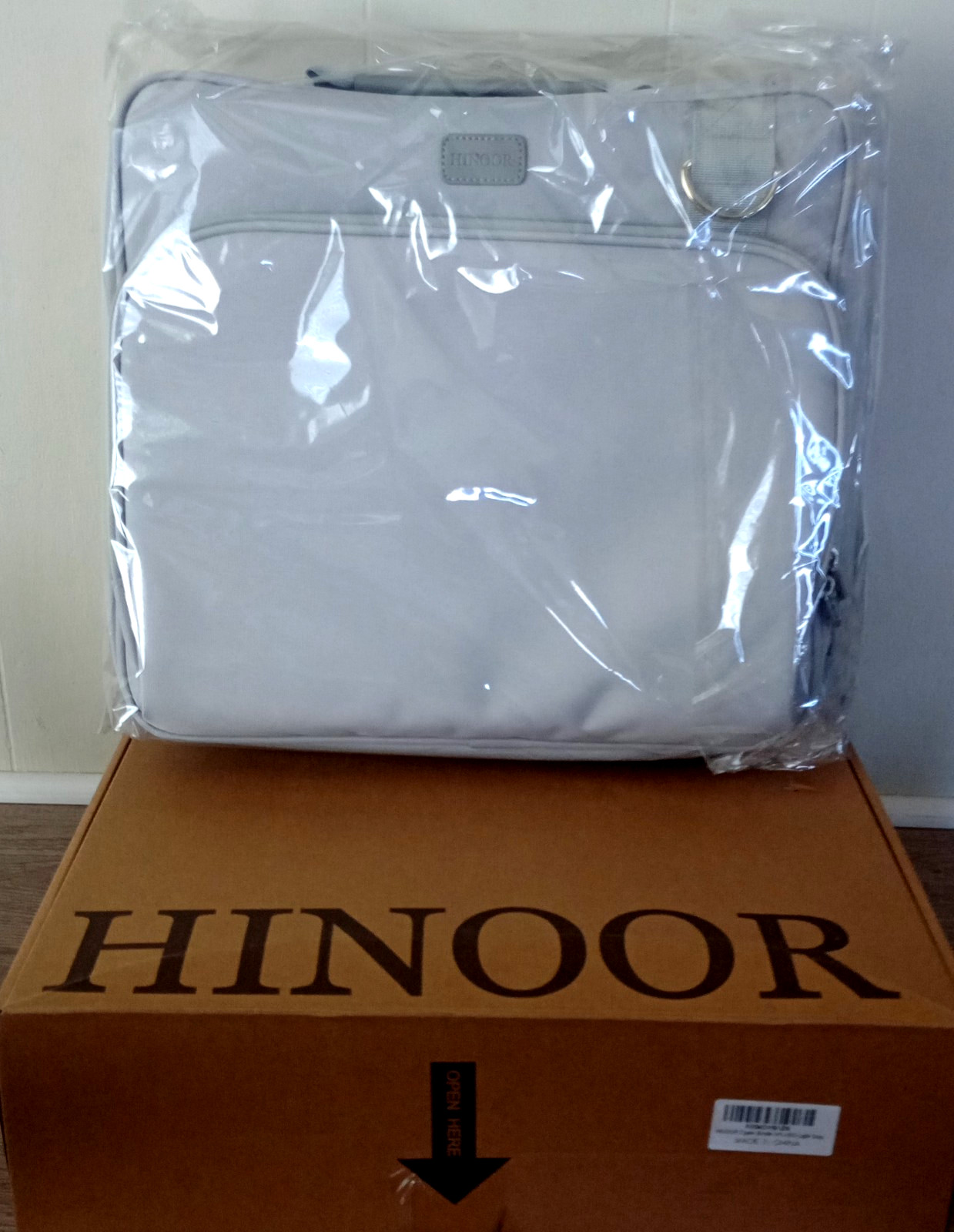 HINOOR 3-Inch D-Ring Zipper Binder w/ Shoulder Strap Holds Up To 700 Sheets Gray
