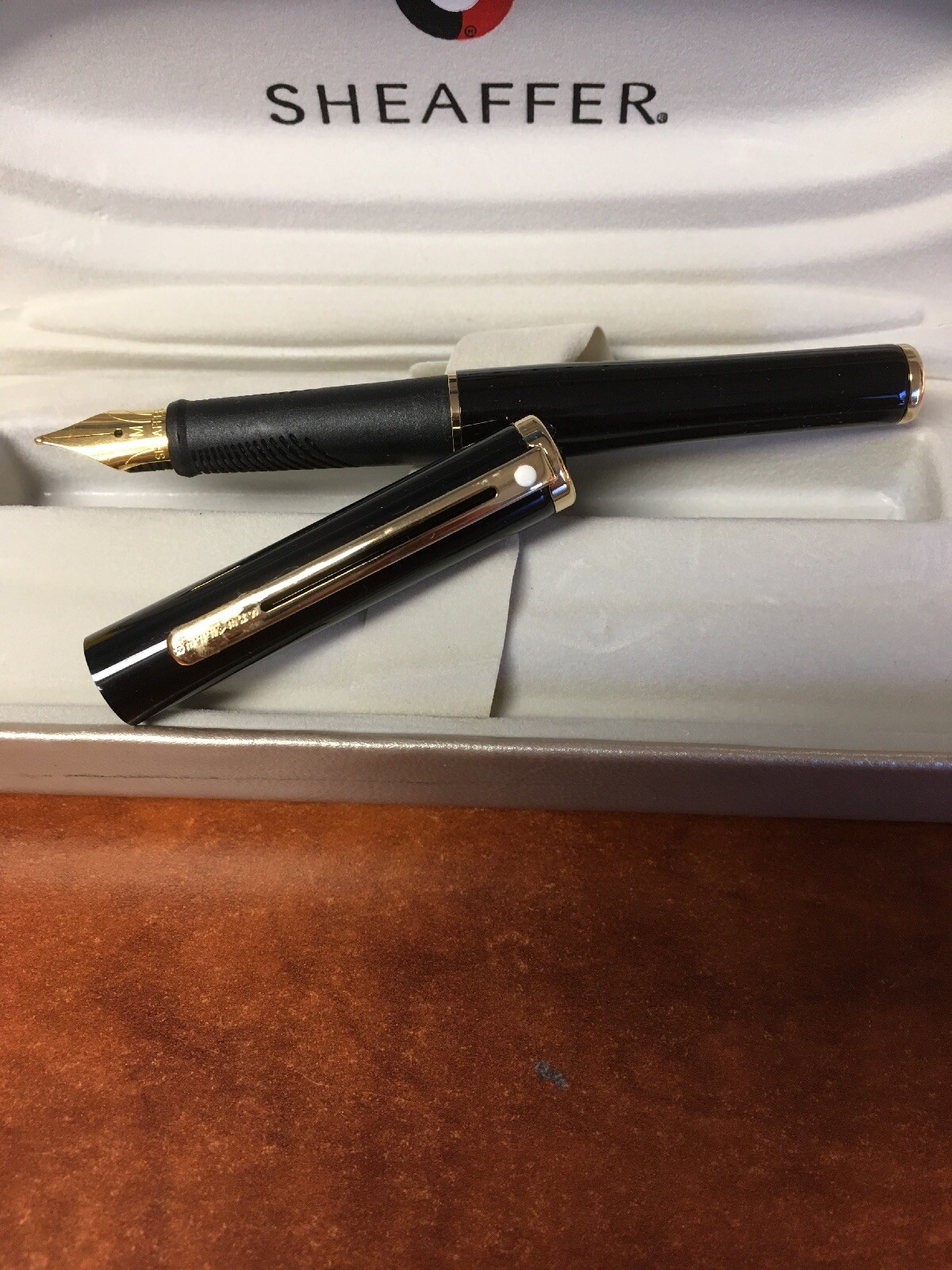 Sheaffer Agio COMPACT Black Lacquer "M Nib" Fountain Pen