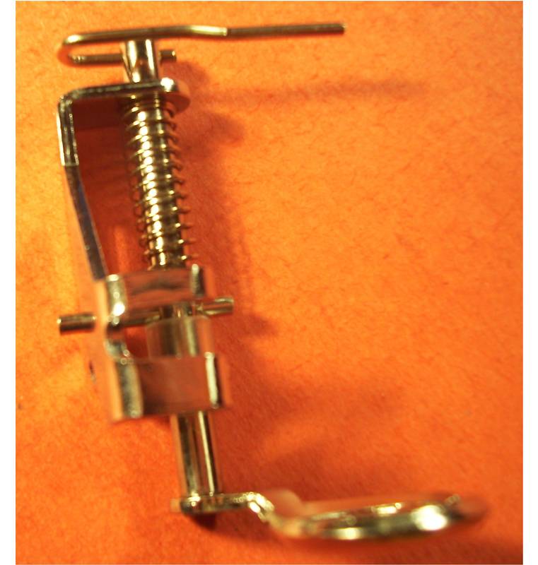 Free Motion Quilting Darning Foot fits Singer Featherweight 221, 222, 221K