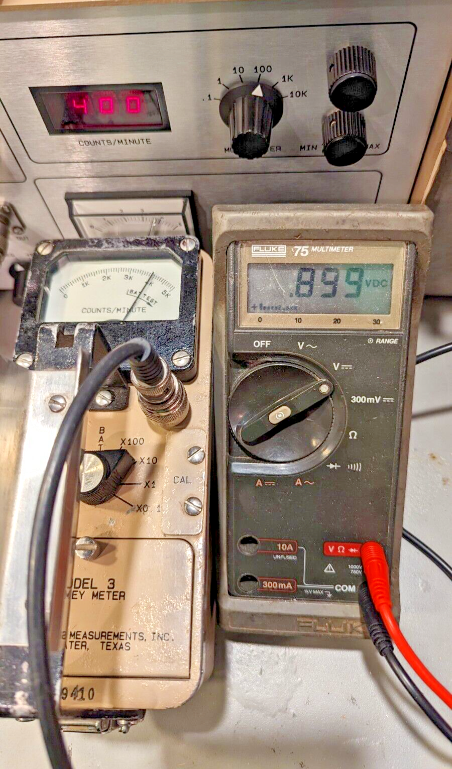 1x CLEAN Ludlum Model 3 Survey Meter CPM 44-9 Tested, Verified, and GUARANTEED