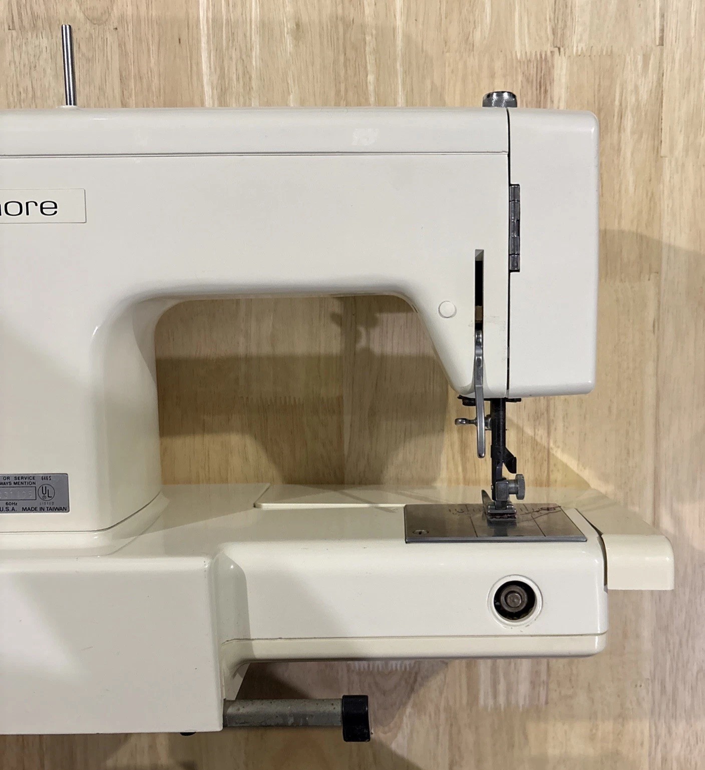 Kenmore Ultra Stitch 12 Sewing Machine Model 158 1561281 Working