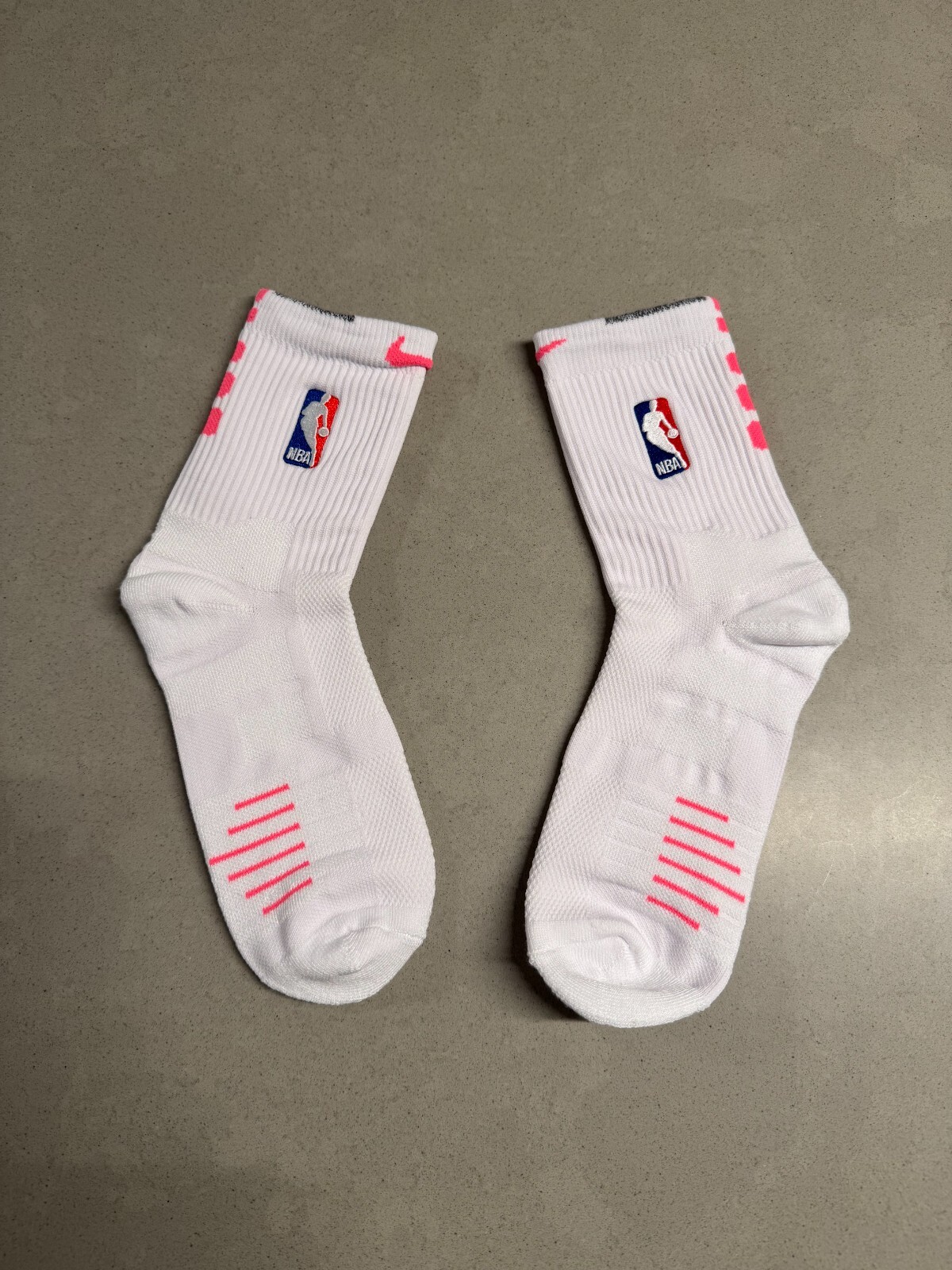 Nike NBA AUTHENTICS - Elite Quick Socks - All Colors - Mid Length All Large
