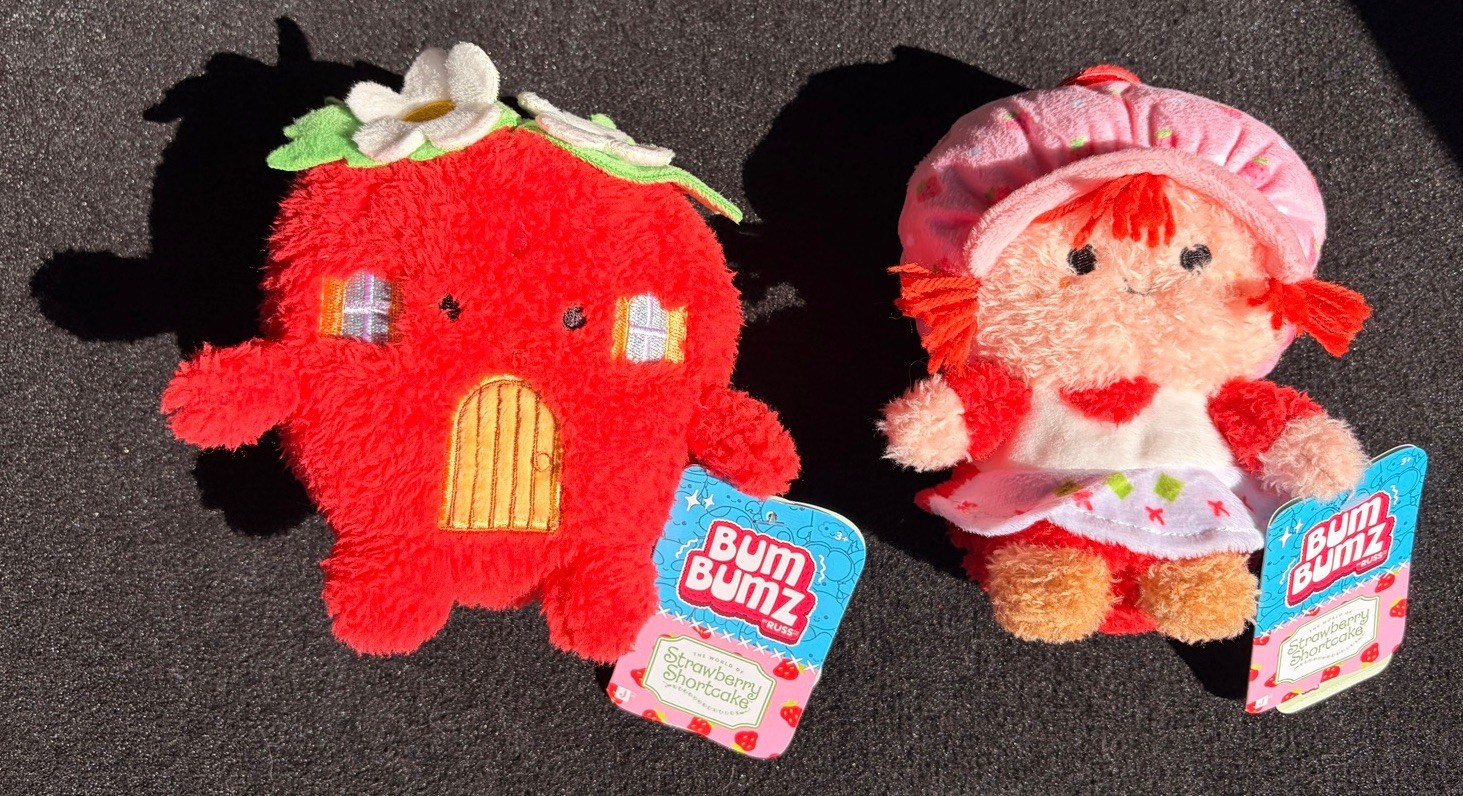 BumBumz Strawberry Shortcake  & House Plush Set Of 2 Bum Bumz NEW