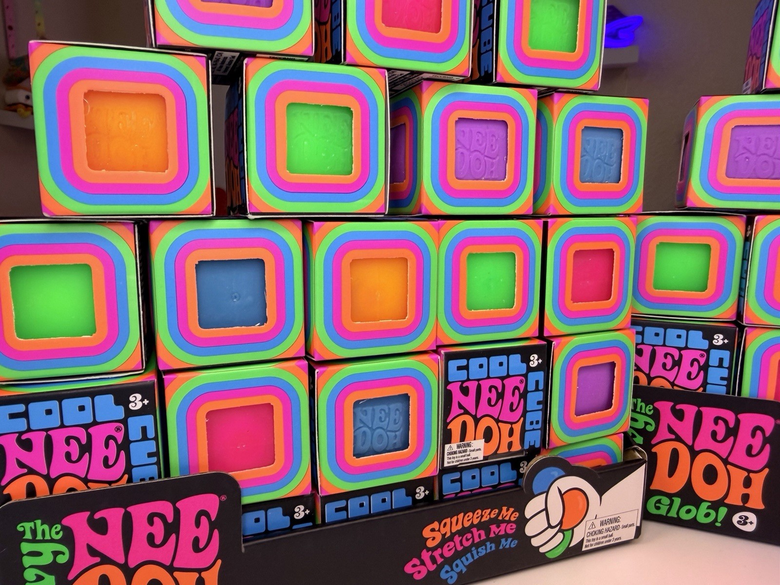 Must Have Hard To Find Cool NeeDoh Cube Purple Pink Green Orange Squishy Toy