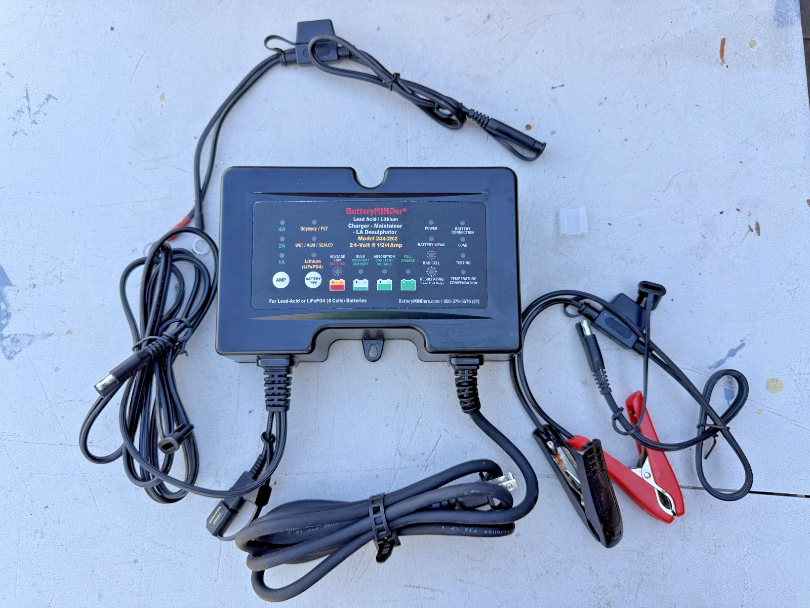 244CEC2: 24 Volt- 1/2/4 AMP Battery Charger, Lithium (LiFePO4) and Lead/Acid