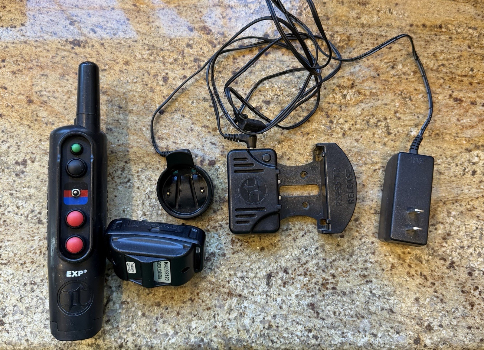 TRI-Tronics G3 Exp E-collar Pro 100 with Remote and Both Charging Bases. Tested