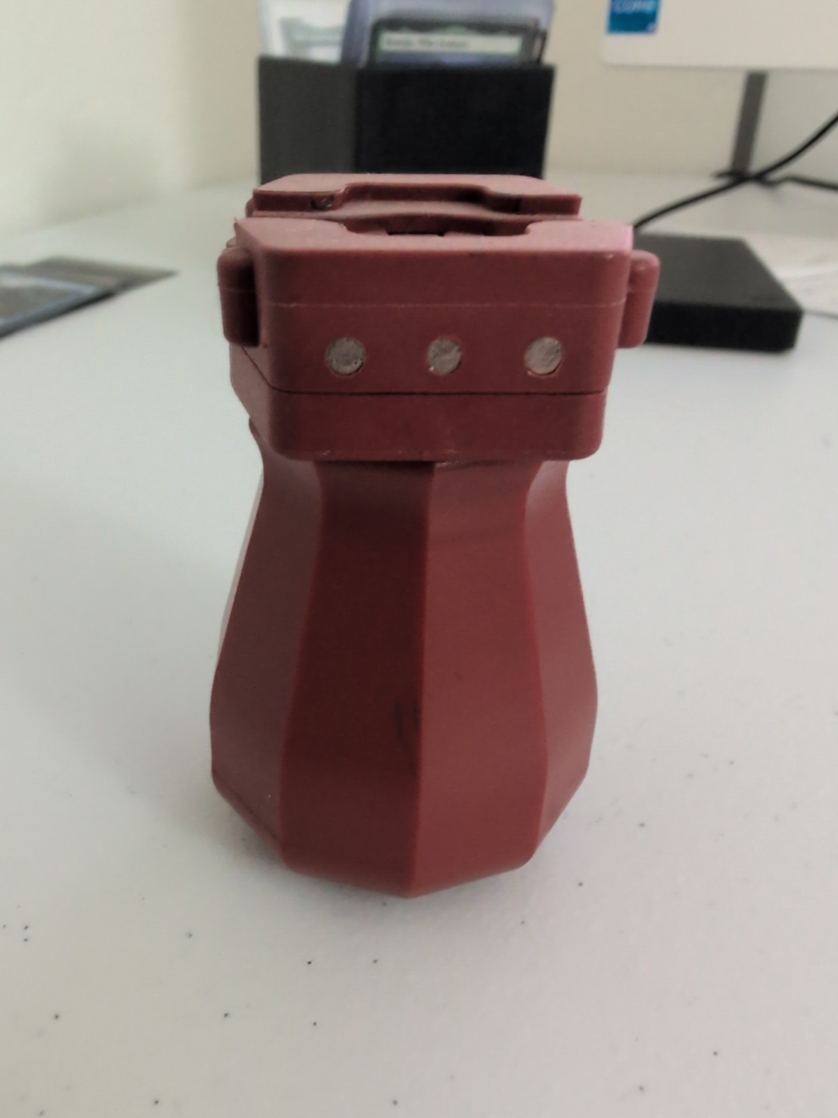 Games Workshop Red Paint Handle