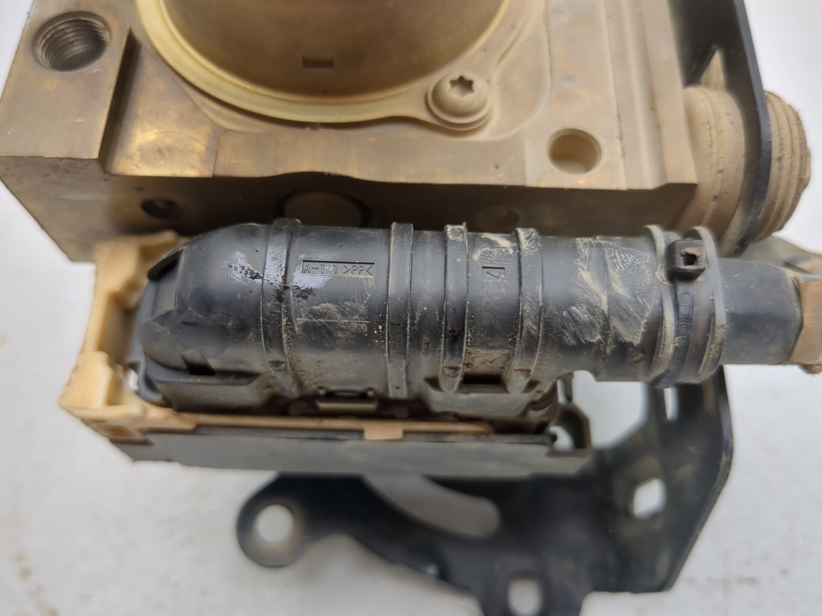 19-23 Honda Talon SXS 1000R ABS Pump Modulator 57110-HL6-A01