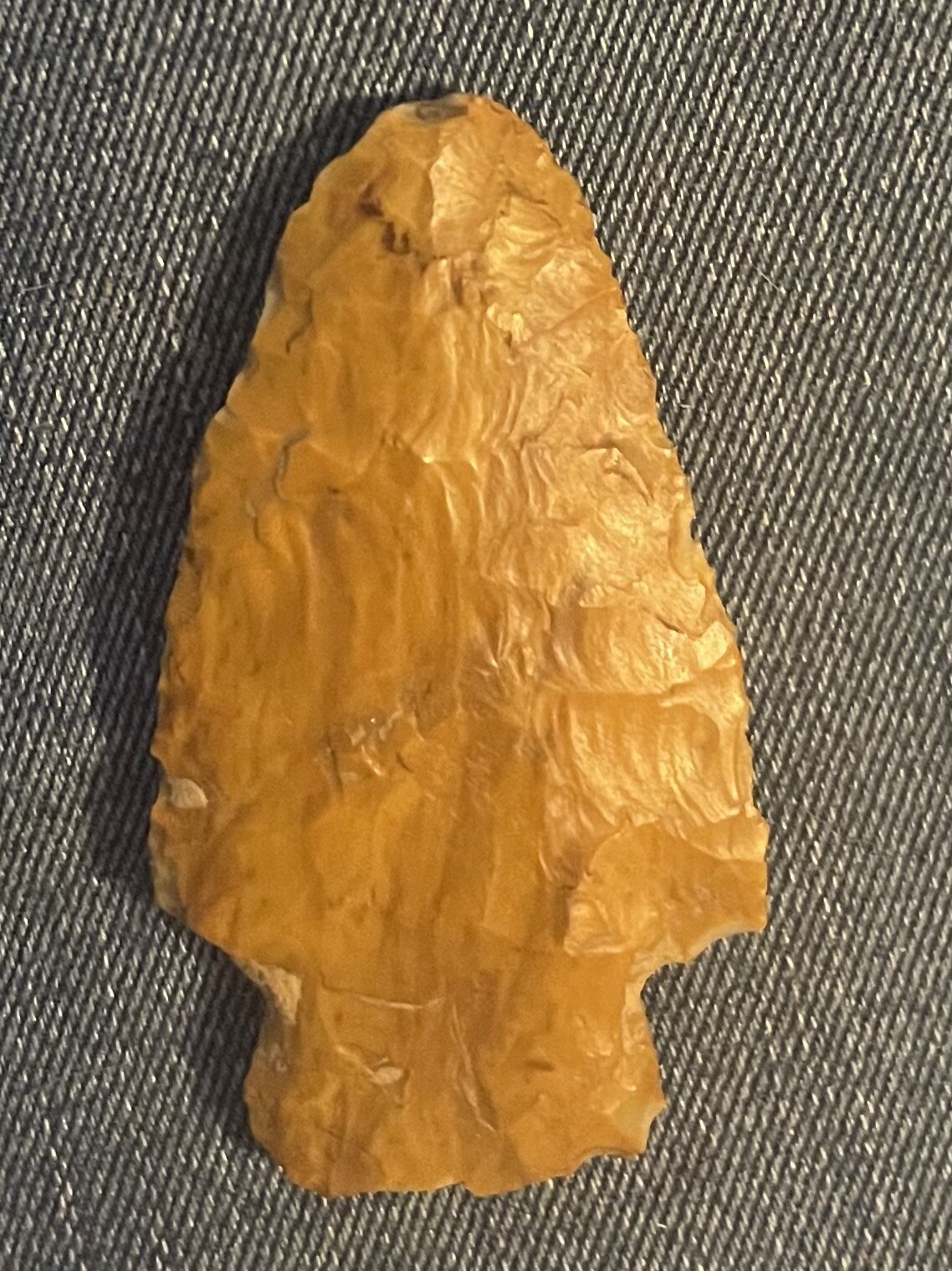 Authentic Native American Missouri Grand Point. 2 5/8. Gold/brown Creek Chert