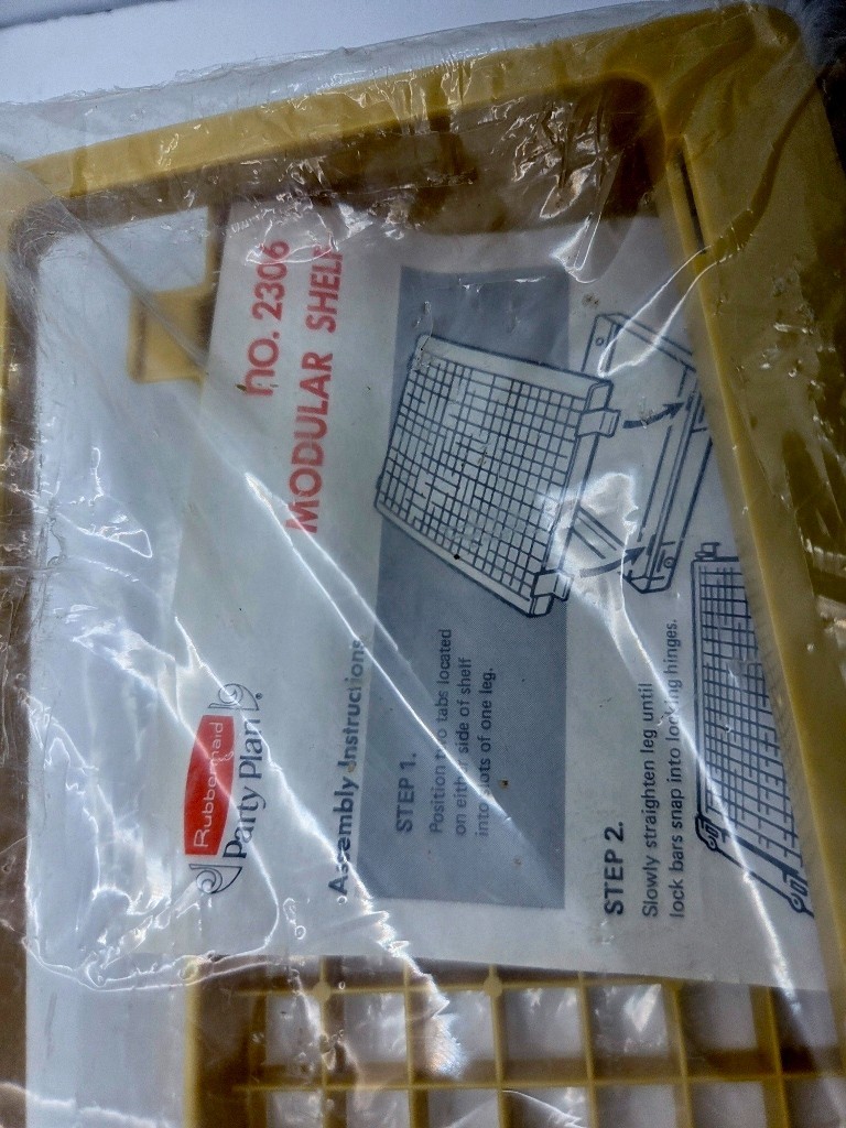 Vintage 1977 Rubbermaid modular shelf 2306 Part Plan Yellow / tan