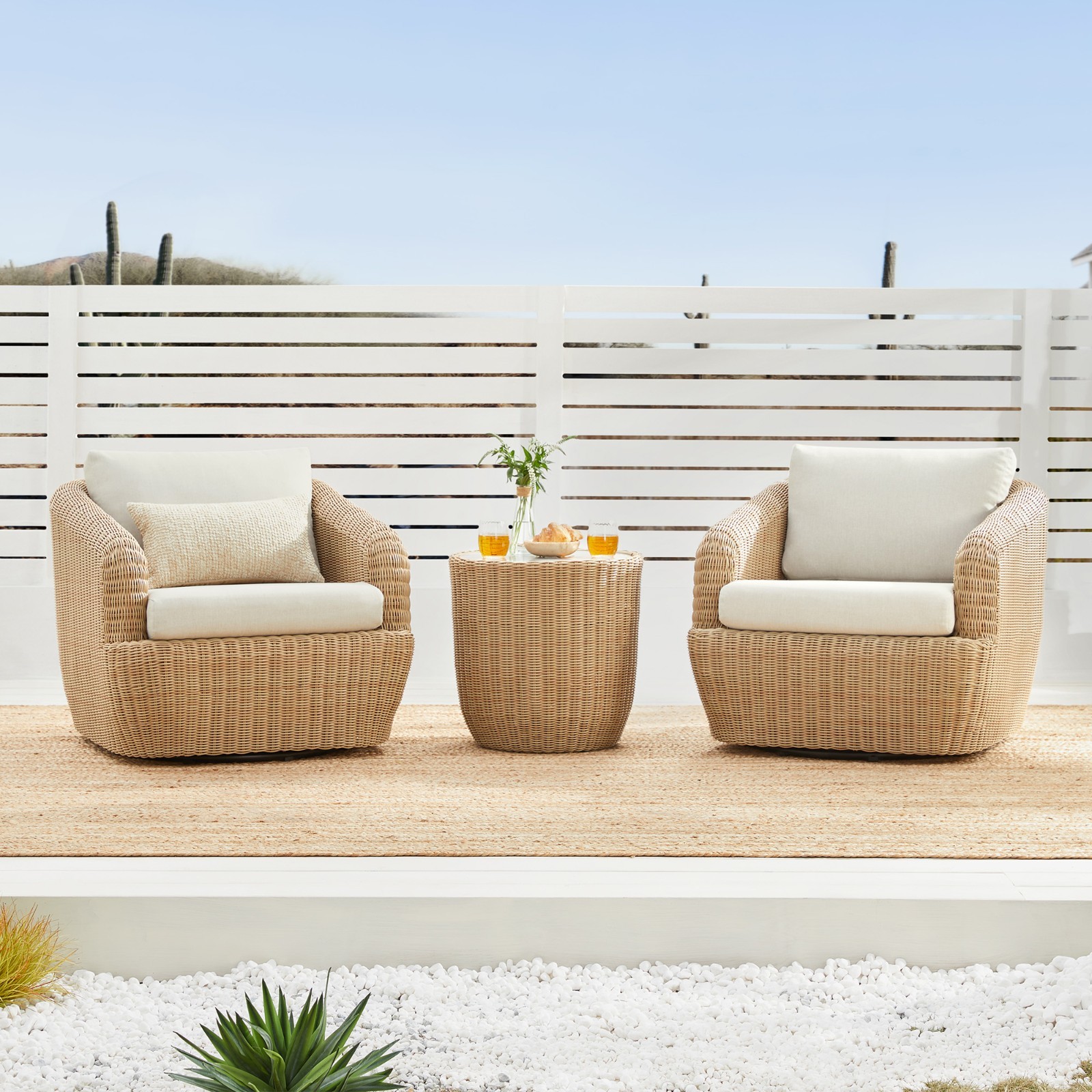 CHITA Patio Wicker 360° Swivel Chairs w/ Removable Cushion Backyard Rattan Chair