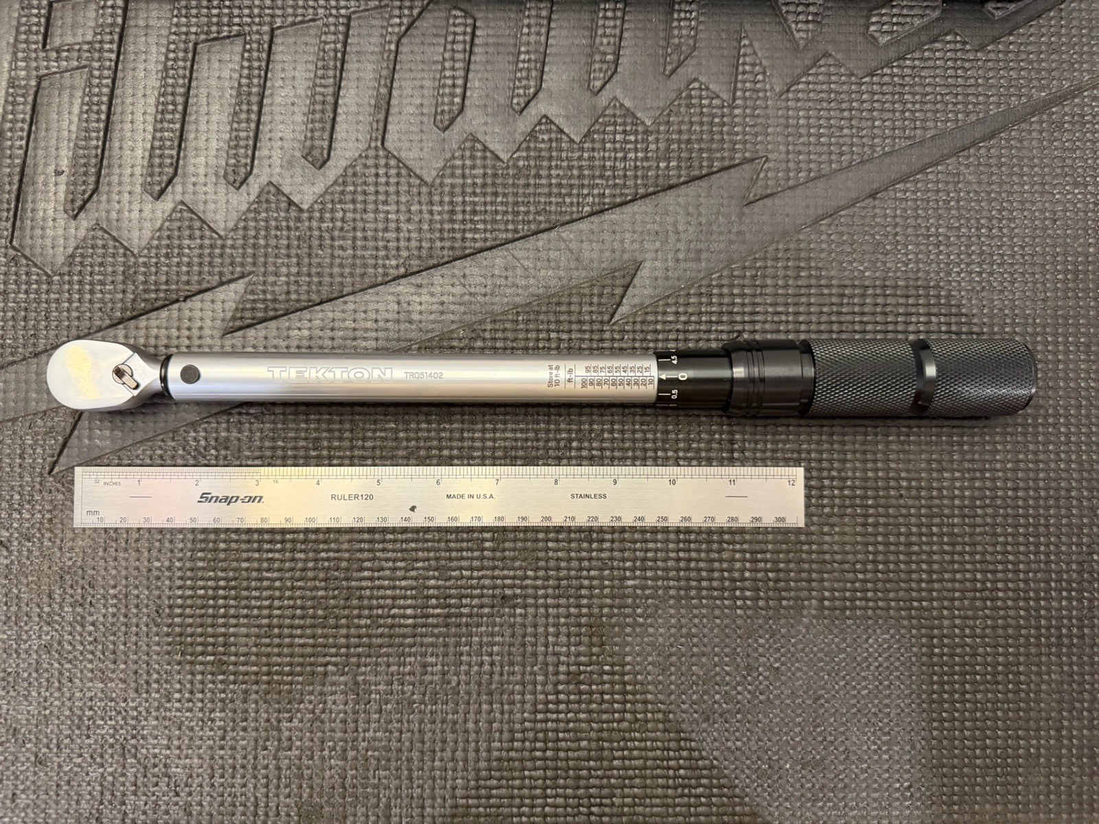 Tekton 3/8” 10-100 ft/lb 90 Tooth Micrometer Torque Wrench - TRQ51402