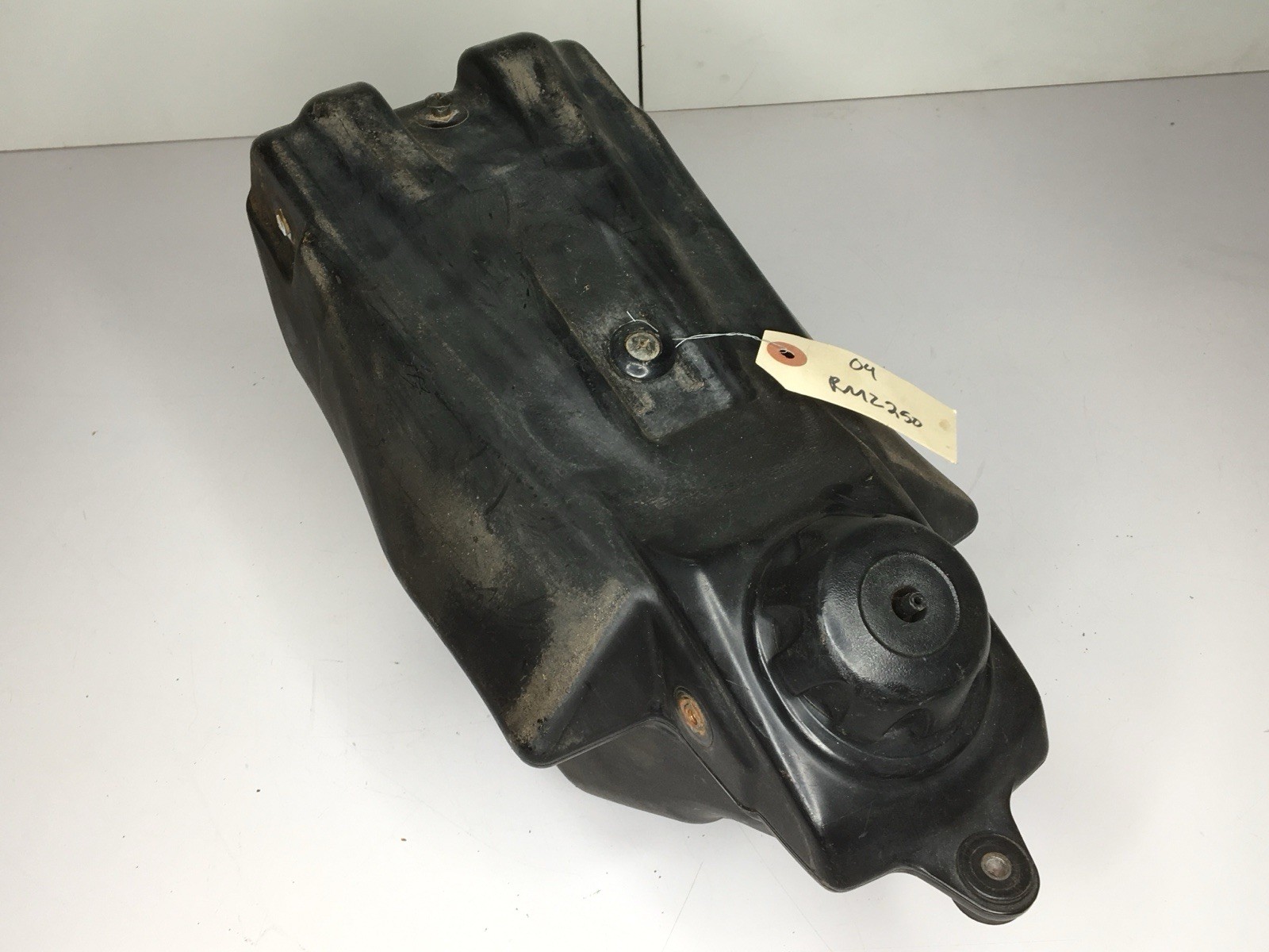 ☑️ 2004 04 Suzuki RMZ250 RMZ 250 OEM Petrol Fuel Gas Tank Canister Petcock Cap