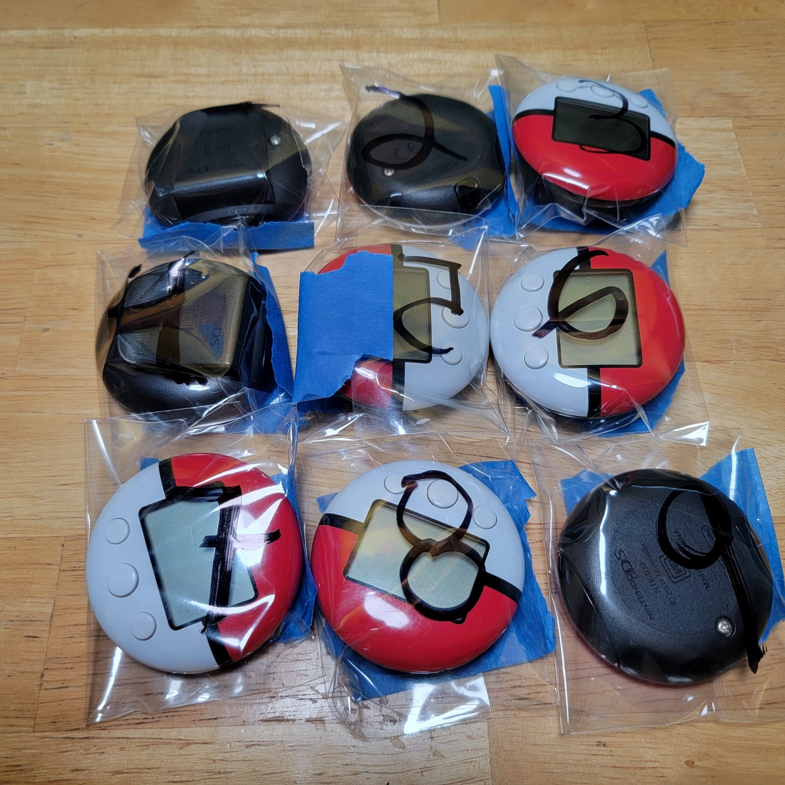 Nintendo Pokewalker USA Red w/ New Battery for Pokemon HeartGold & SoulSilver DS