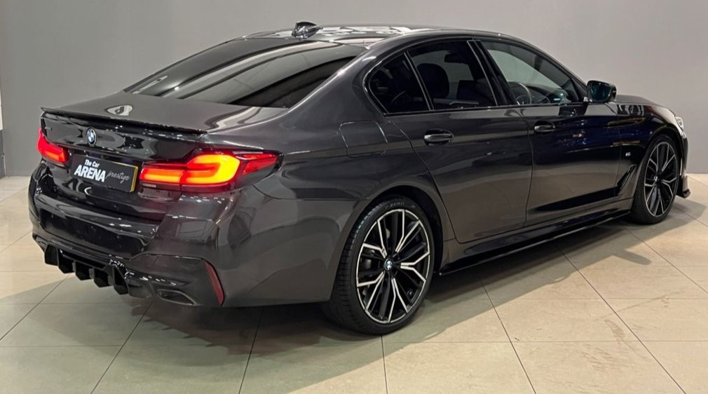 BMW G30 G31 5 SERIES GLOSS BLACK FRONT LIP DIFFUSER SPOILER M PERFORMANCE KIT