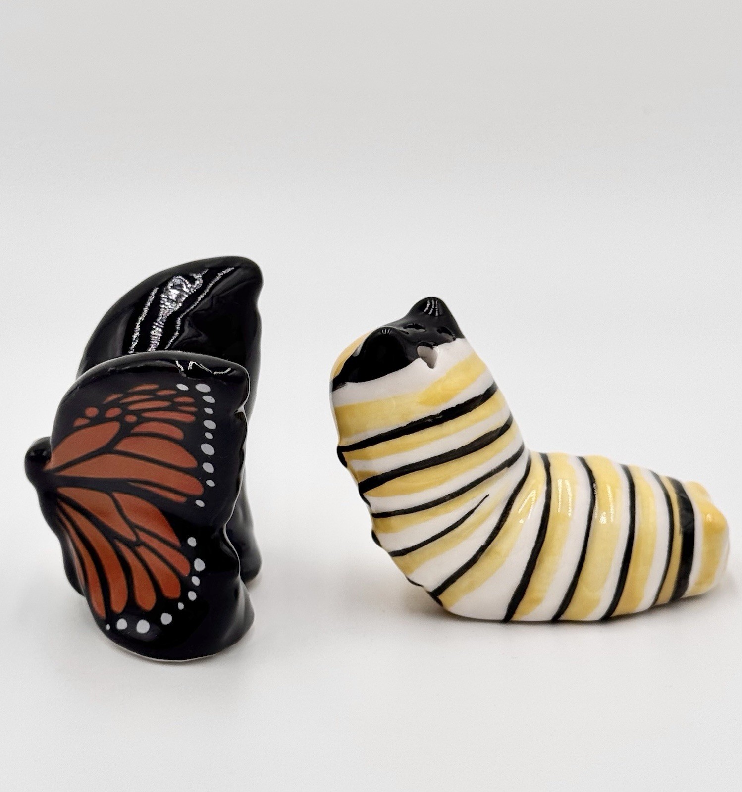 Cracker Barrel Mini Monarch Butterfly And Caterpillar Salt & Pepper Shakers NEW