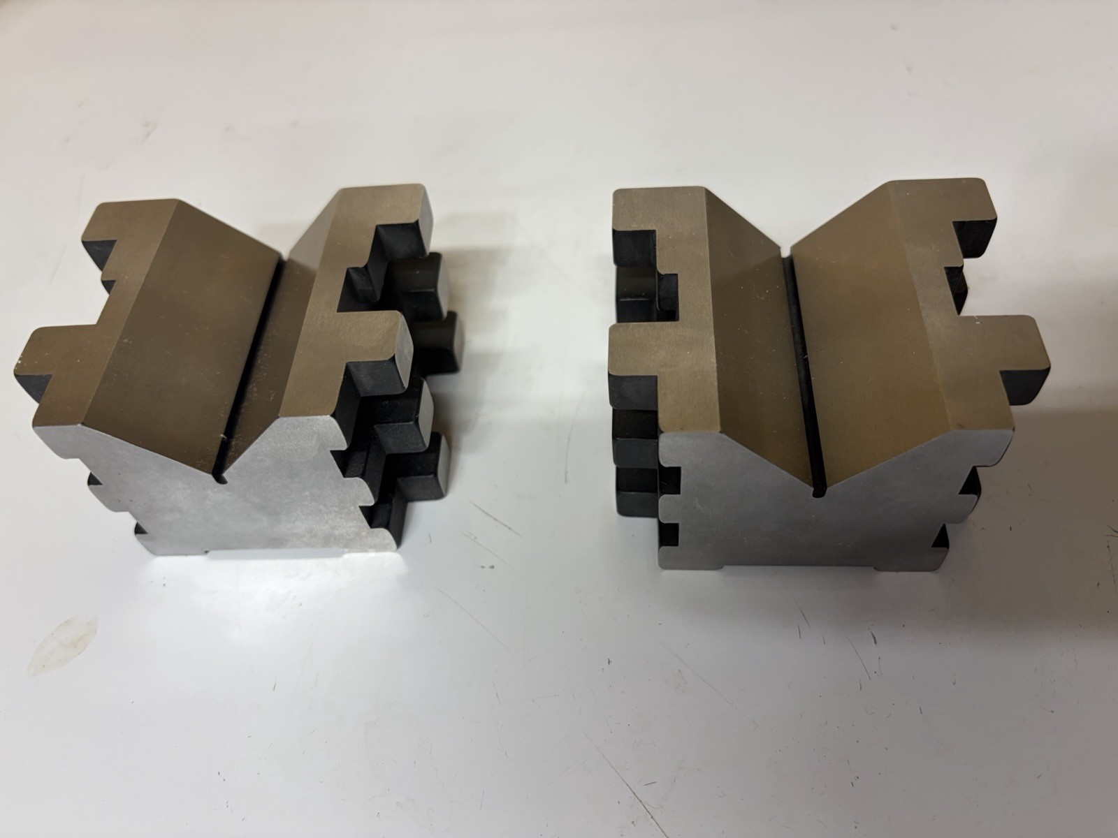 Starrett 568C Steel V-Blocks Matching Pair with Clamps