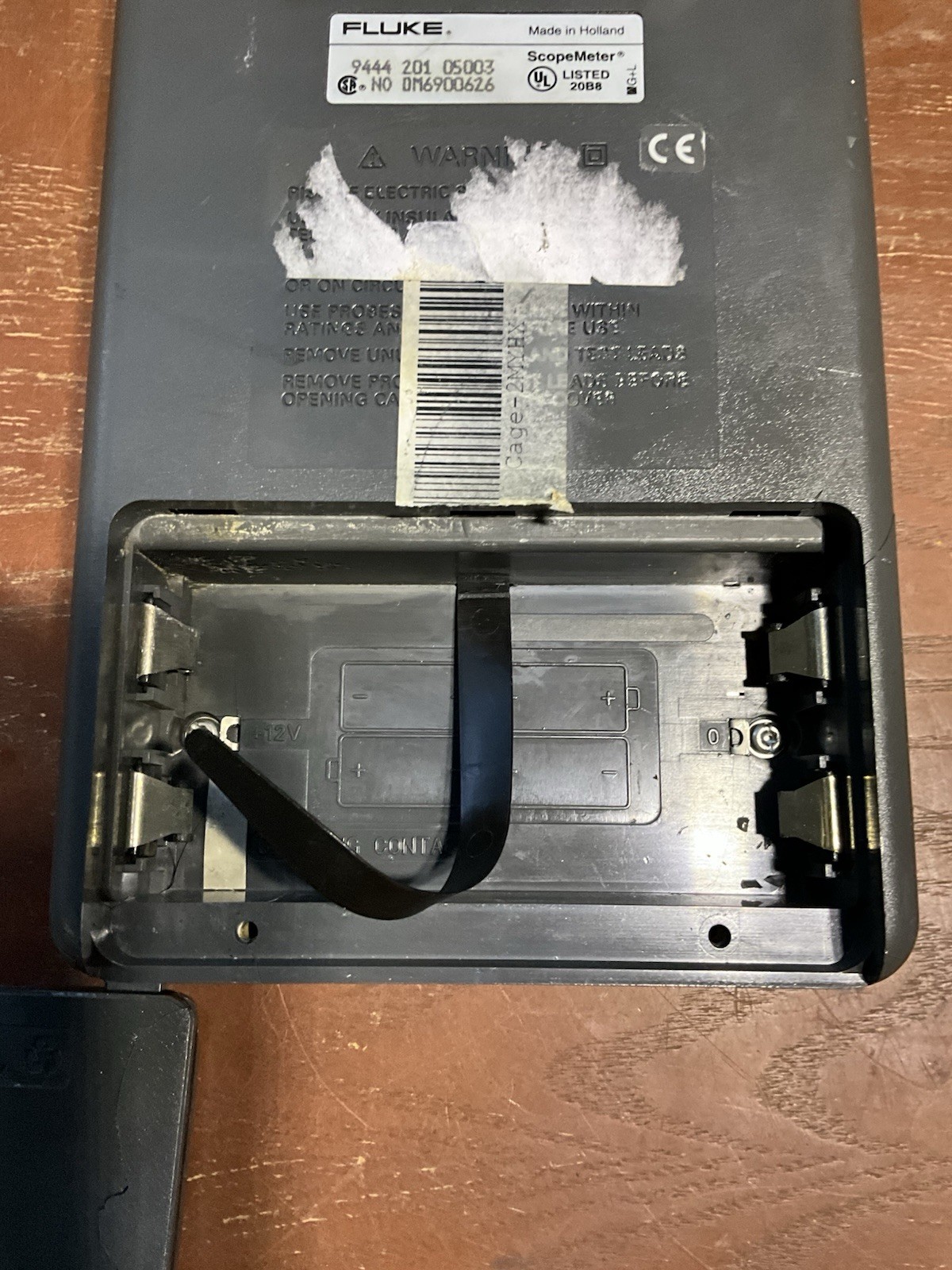 FLUKE 105B SCOPEMETER SERIES II NO LEADS DOES NOT POWER ON