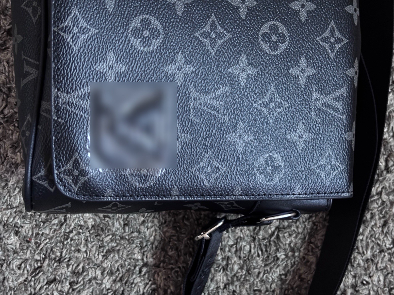 Louis Vuitton Messenger Bag Adjustable Shoulder Strap Black