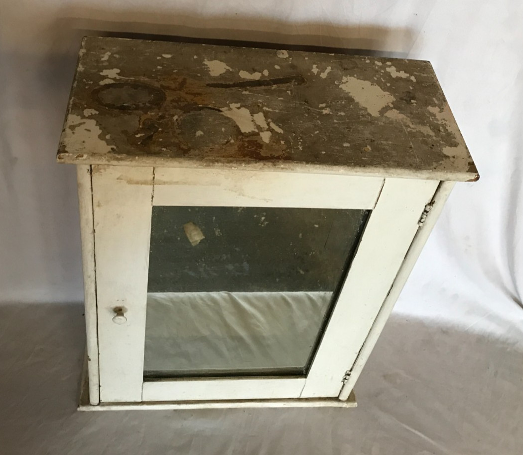 VTG Shabby White 17x21 Wood Wall Mounted Medicine Cabinet Chic Old 479-26B