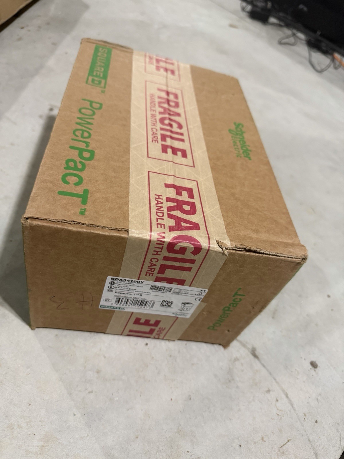 Schneider Electric PowerPact B Circuit Breaker 100A 3P BDA34100Y