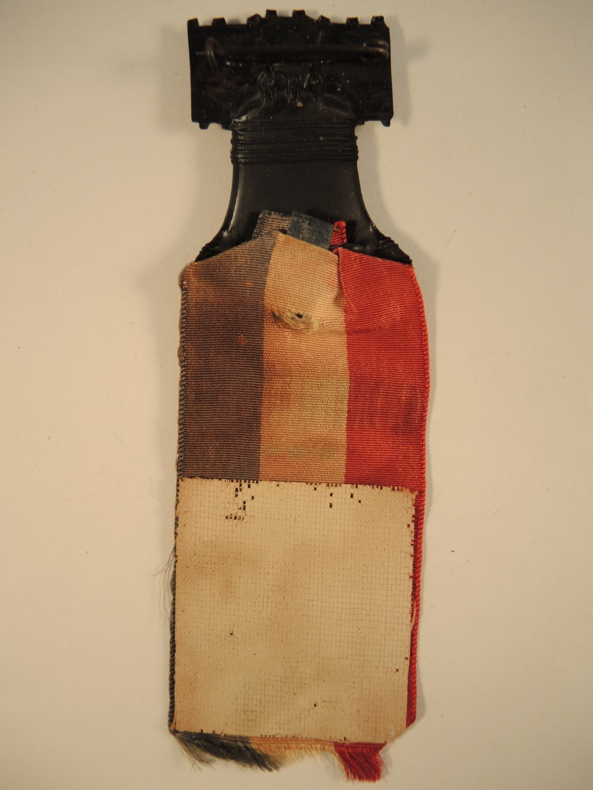 Liberty loan committee third liberty loan bell badge & ribbon pin WW I