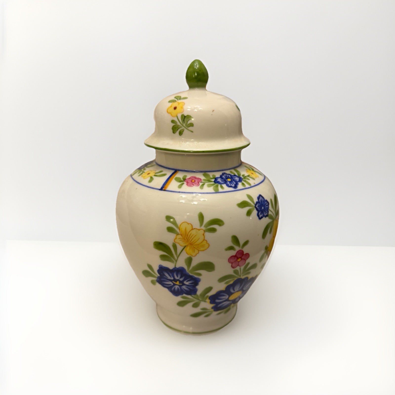 Vintage Ceramic Schmid Design Folio Floral Ginger Jar with a lid