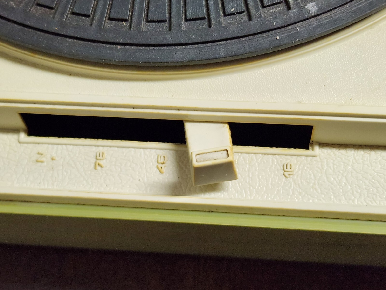 RCA Victor Record Player VLP26G AM Radio Vtg Green Portable PARTS REPAIR BROKEN