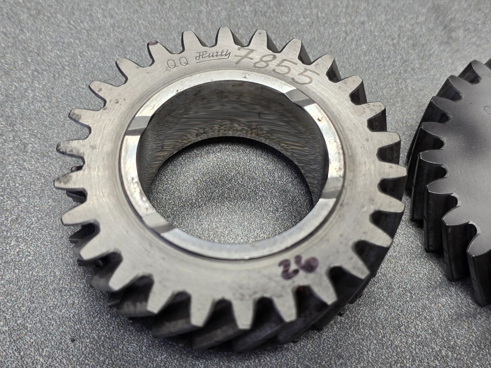 VERY NICE ORIGINAL PORSCHE 911 915 TRANSMISSION QQ 26:26 GEARSET #7855 NLA 74-86