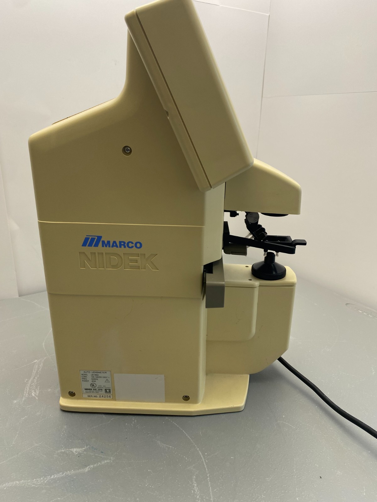 NIDEK AUTO LENSMETER LM-990A