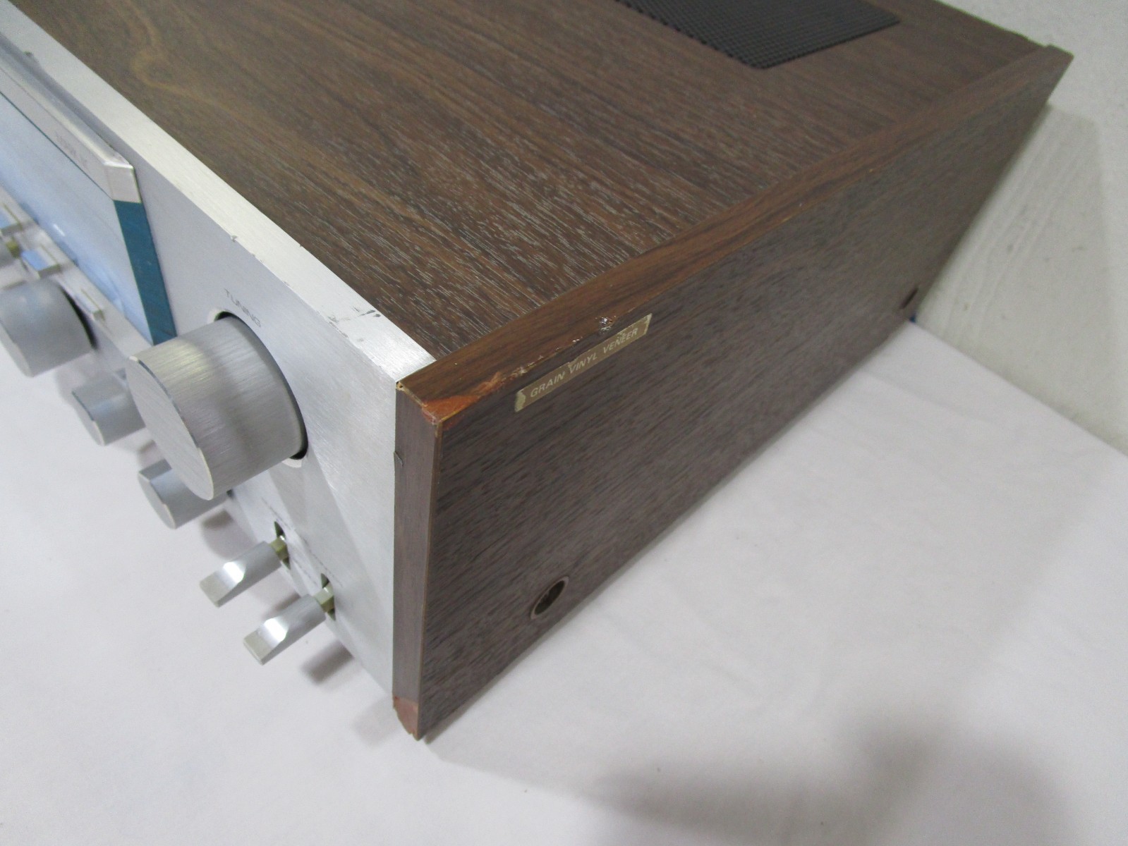 Nice Project / One Mark IIC Stereo Receiver w/ LED Upgraded Lamps -------- Cool!