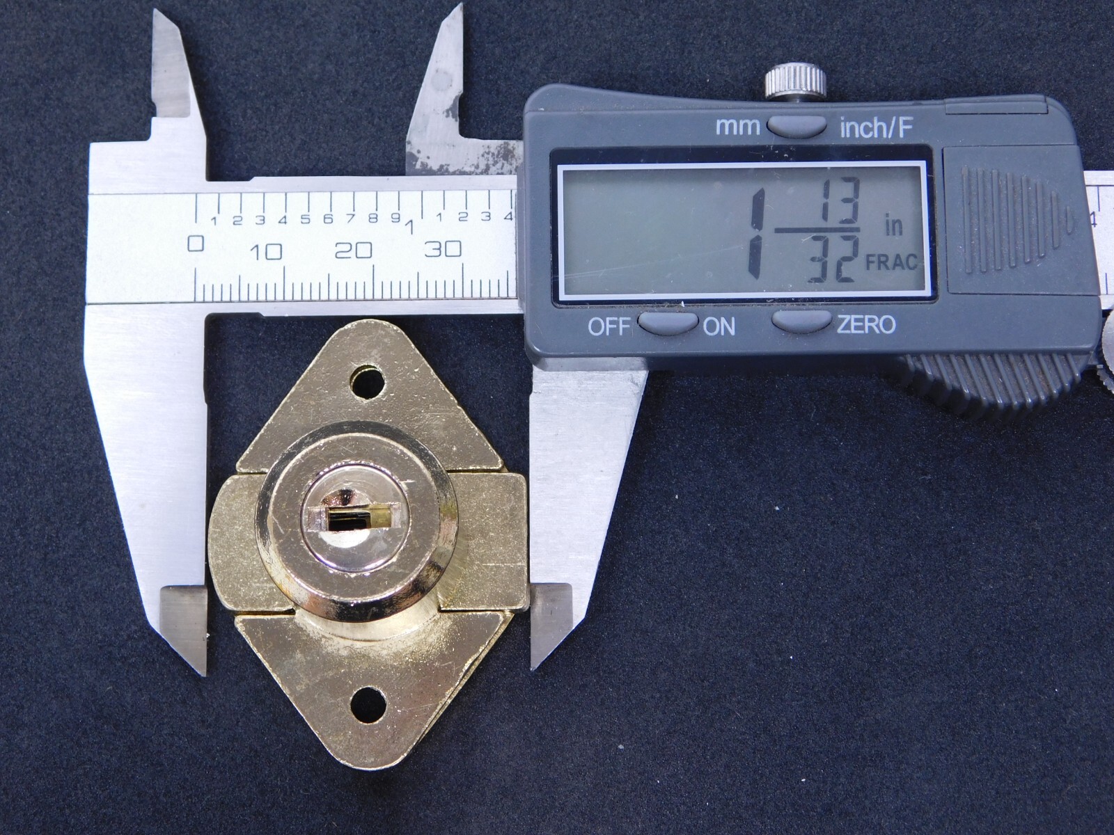 DESK OFFICE DRAWER CABINET LOCK BRASS 7/8"DIA x 3/4"L Cylinder (Keyed Alike) HN