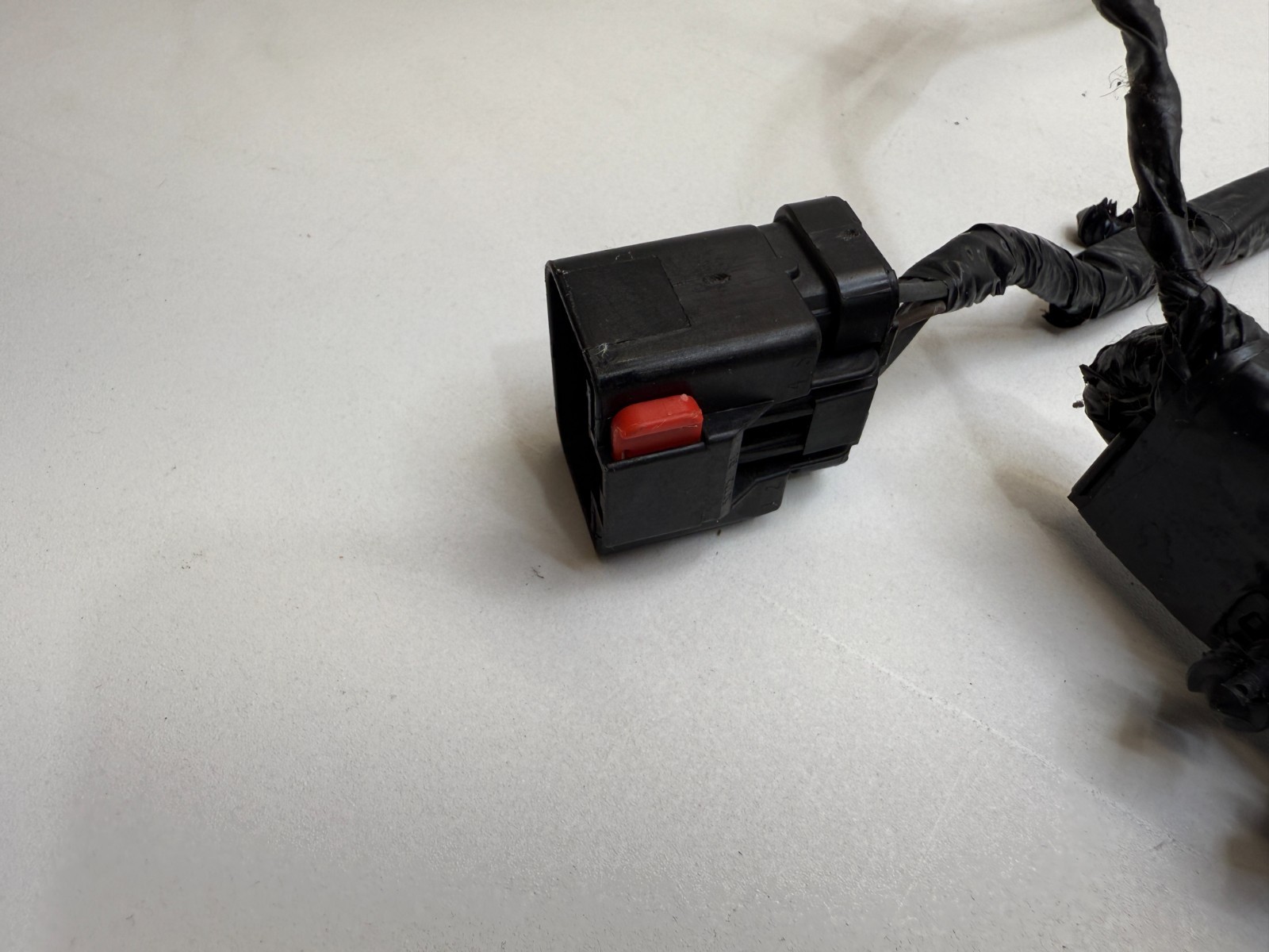 68211876AA OEM MOPAR 13-20 Grand Caravan Sliding Door Right Wire Track TESTED